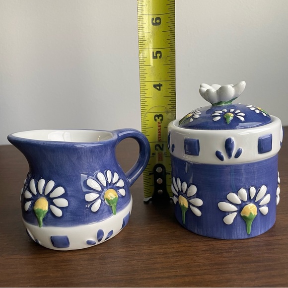 2001 Oneida Spring Daisy Creamer and Covered Sugar Dish Set - Picture 12 of 12